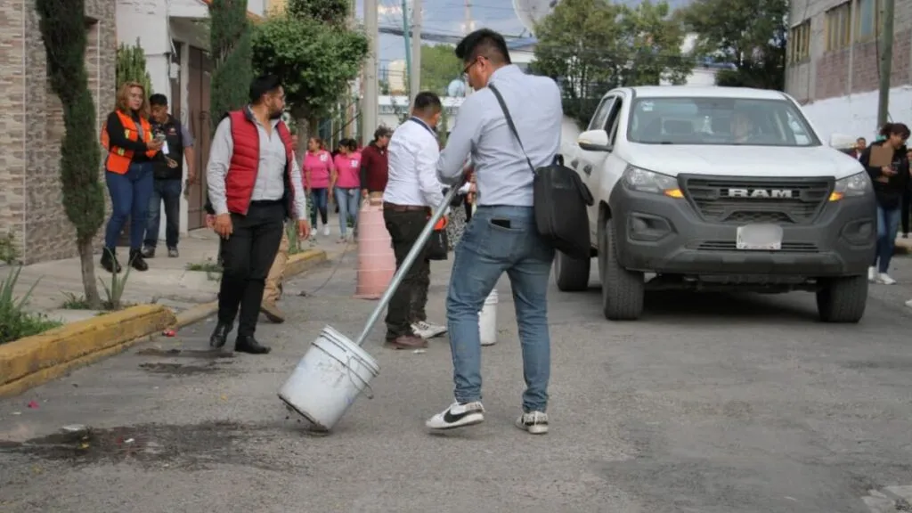 Ecatepec: Refuerzan bacheo y seguridad en escuelas por regreso a clases