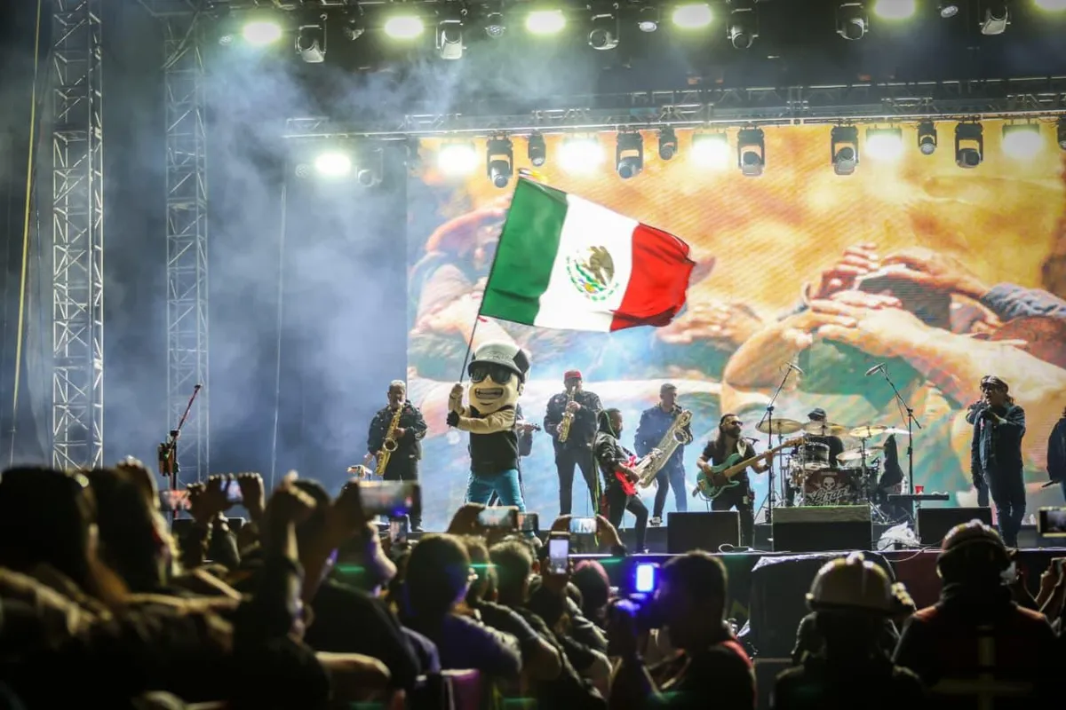 Liran’ Roll hizo vibrar a más de 63 mil rockeros en Toluca