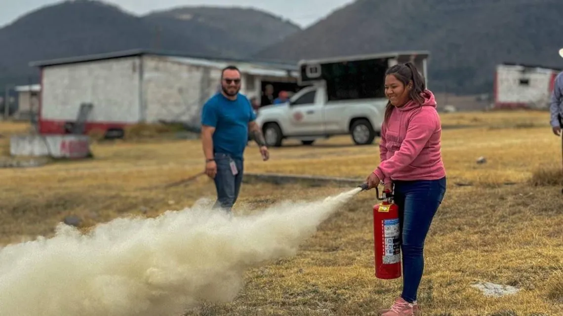 Edomex: Arman jornada de credencialización para pirotécnicos