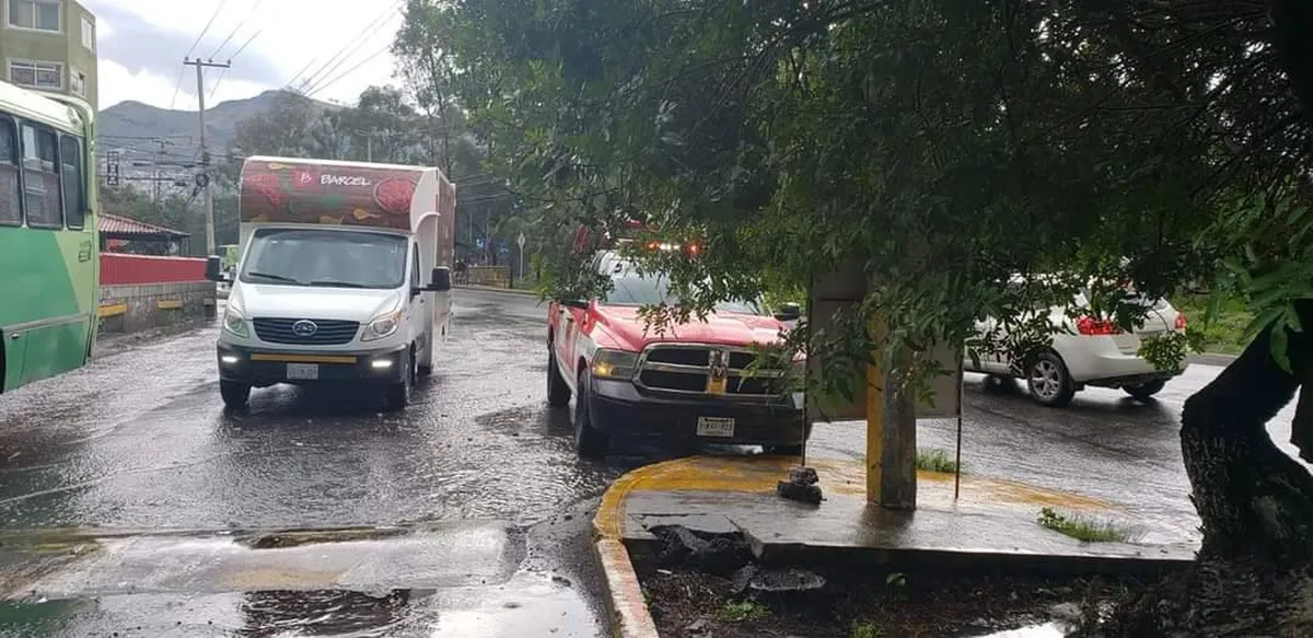 Valle de México: se registran encharcamientos en diferentes vialidades de municipios