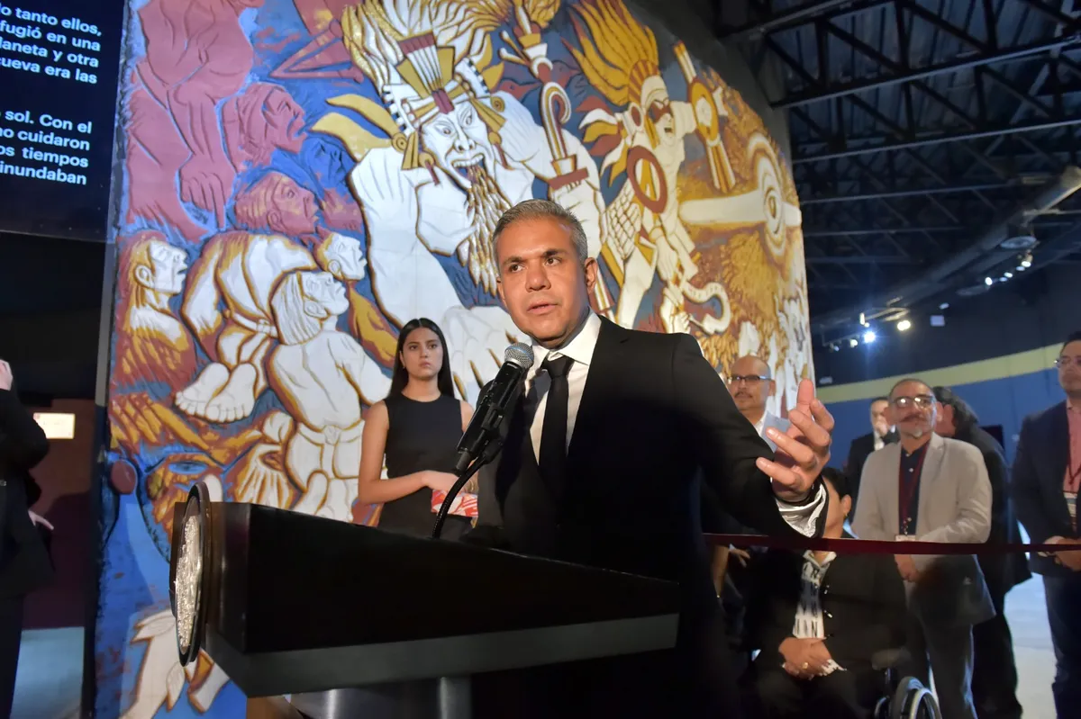 Develan mural dedicado a la cultura prehispánica en Ecatepec