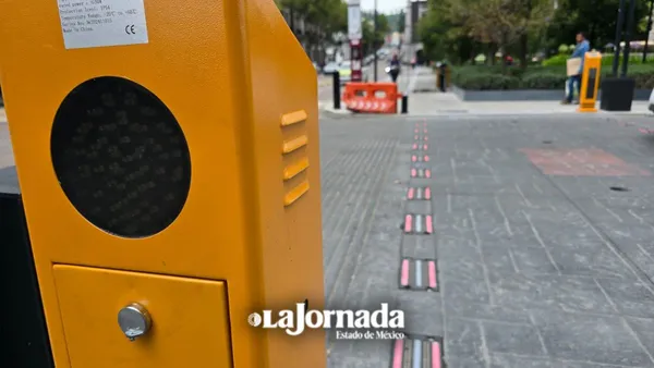 Toluca: Comienzan pruebas de operación de los "cruces peatonales inteligentes"