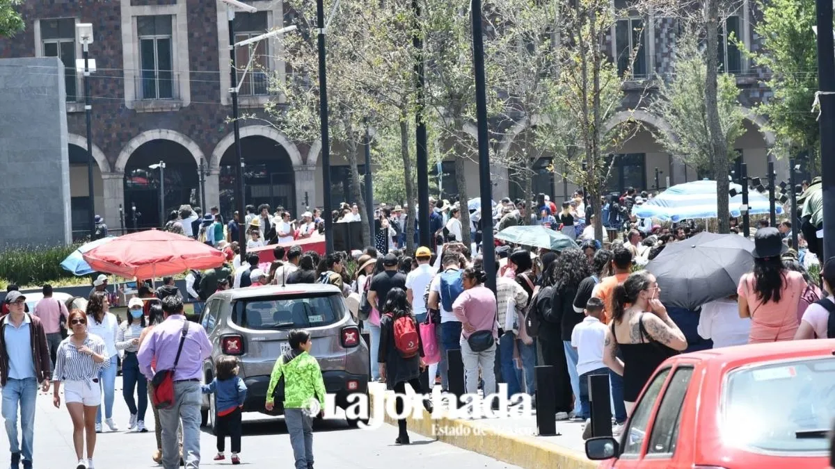 Así se vivió el eclipse solar desde el Parque de la Ciencia Fundadores en Toluca