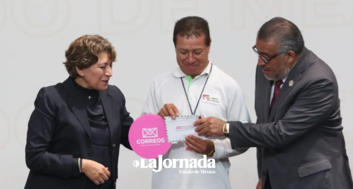 Delfina Gómez entrega nuevo parque vehicular del Servicio Postal Mexicano