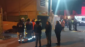Familia muere por un incendio en Tecámac