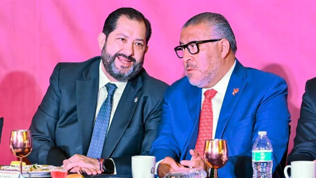 Horacio Duarte Olivares participa en ceremonia del Día del Abogado