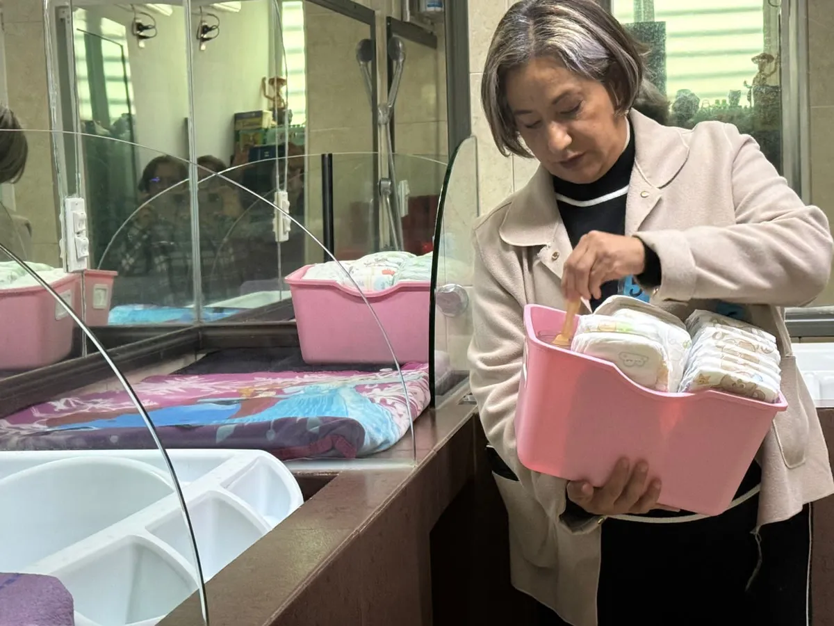 Crisis de adopciones en México por exceso de requisitos legales, miles de niños esperan un hogar