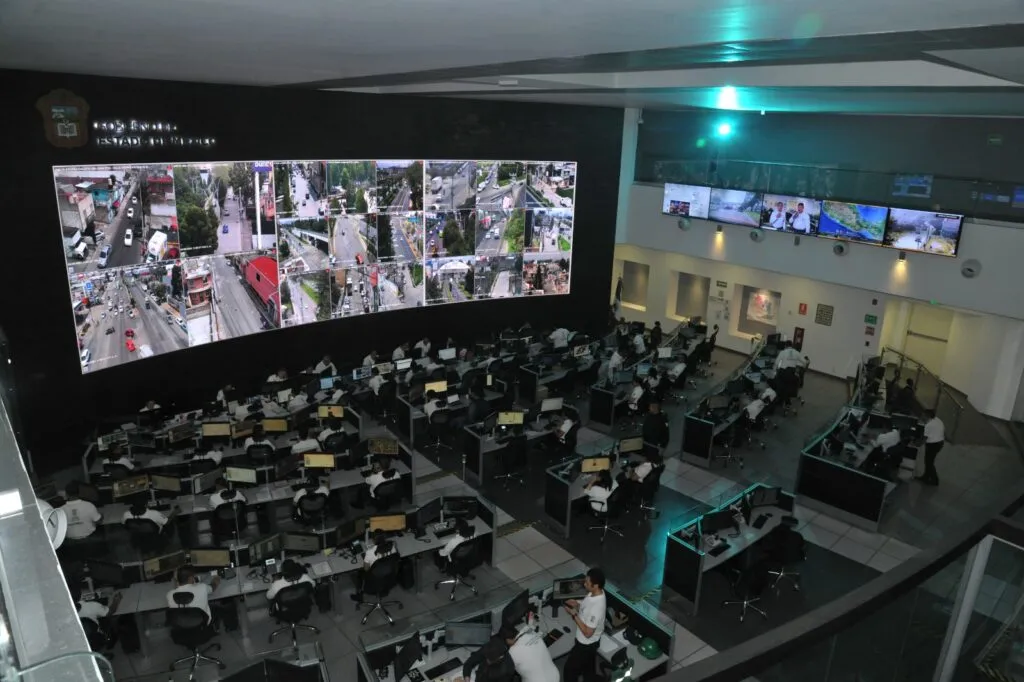 Policía Cibernética del Edomex evita pago de 6.5 millones de pesos a extorsionadores