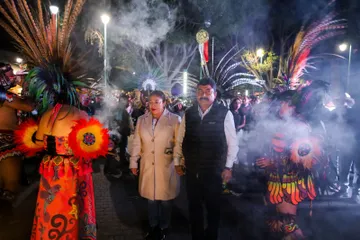 Entregan fuentes monumentales en el Jardín Municipal de Texcoco: rescatan identidad con cantera negra