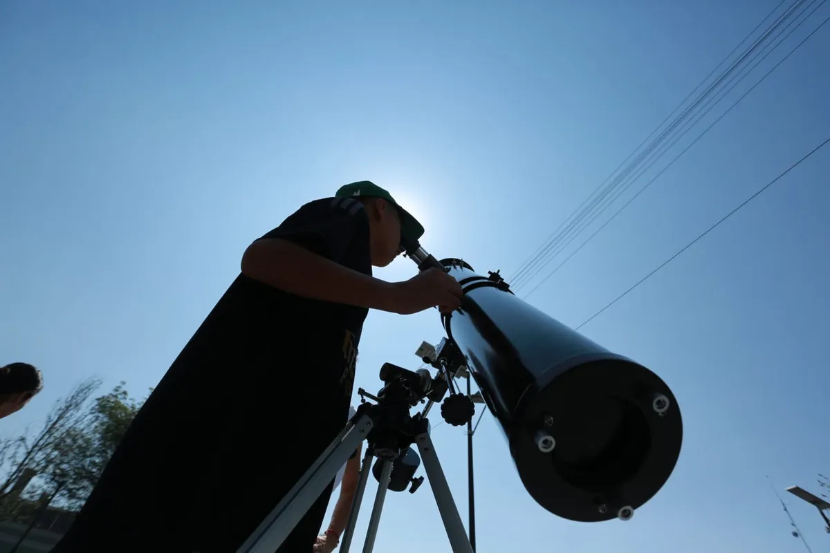 Eclipse solar, un espectáculo celestial en Toluca