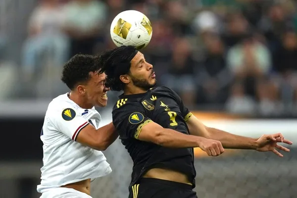 México abre Copa Oro con sufrido triunfo ante República Dominicana