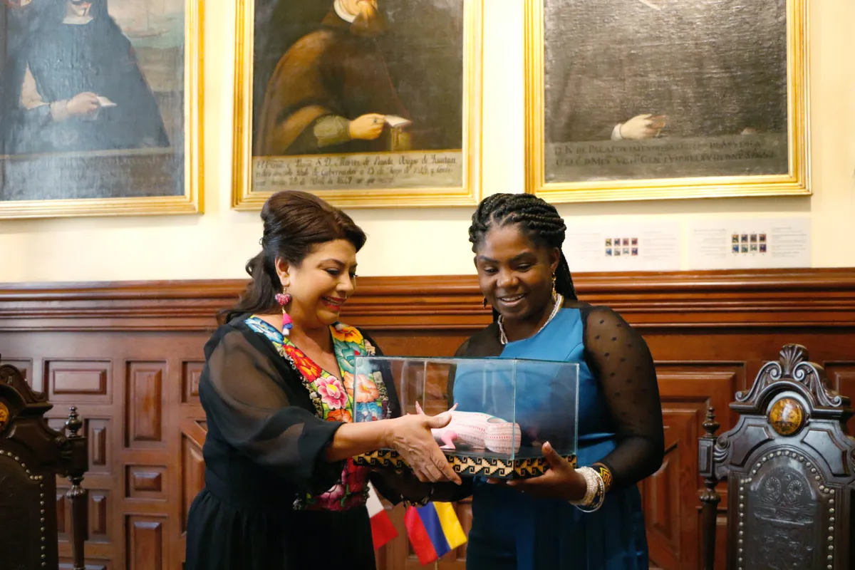 Clara Brugada entrega las llaves de la CDMX a Francia Márquez