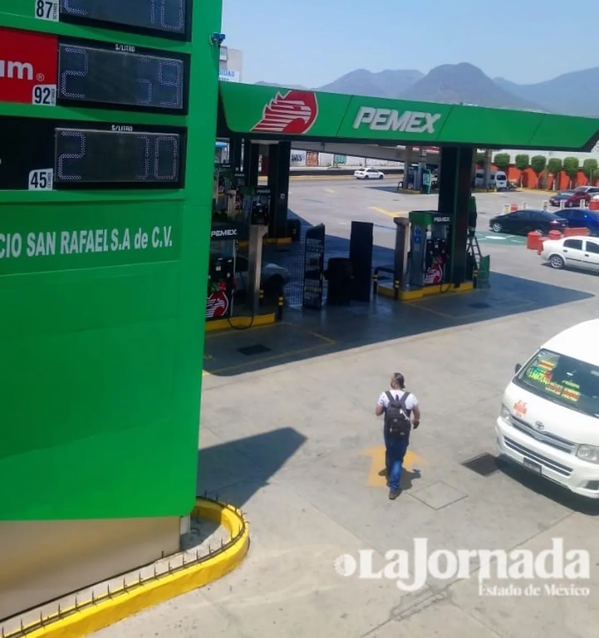 denuncian-gasolinera-que-vende-combustible-adulterado