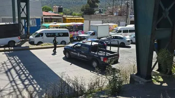Tlalnepantla: Bloqueo en Gustavo Baz para exigir no más carpetas falsas en juicios
