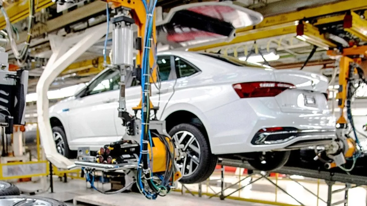 Alrededor de un 40% de las exportaciones de México a EU están relacionadas a la industria automotriz y autopartes. Foto José Carlo González / Archivo