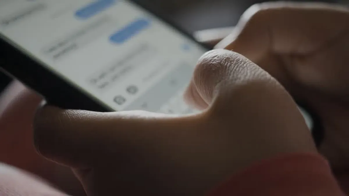 Los casos se cometen desde las redes sociales como Facebook, Instagram y X, aunque, va al alza en WhatsApp a partir de los grupos que van creando, lo mismo que en Tik Tok.