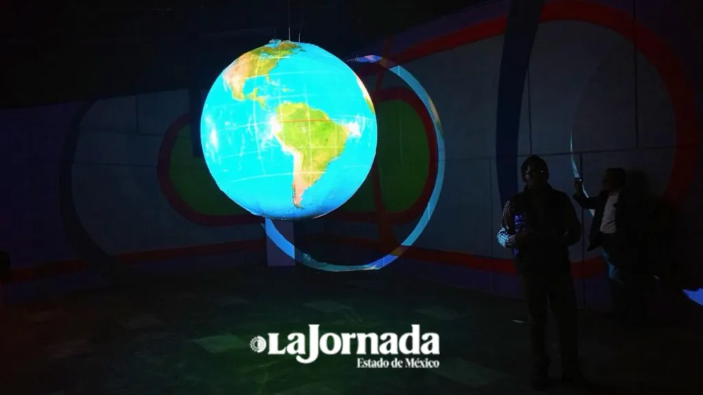 Astrónomos mexicanos conversan con jóvenes de  Chimalhuacán