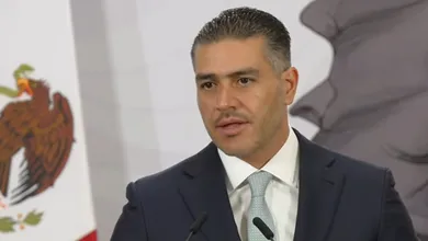 El secretario Omar García Harfuch presenta la nueva Escuela de Mandos en Palacio Nacional.