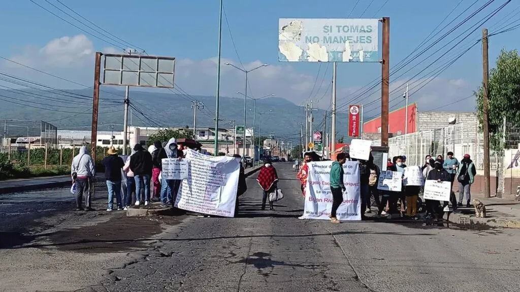 Familiares exigen alto a los abusos y extorsiones en penales de Chalco y Ecatepec