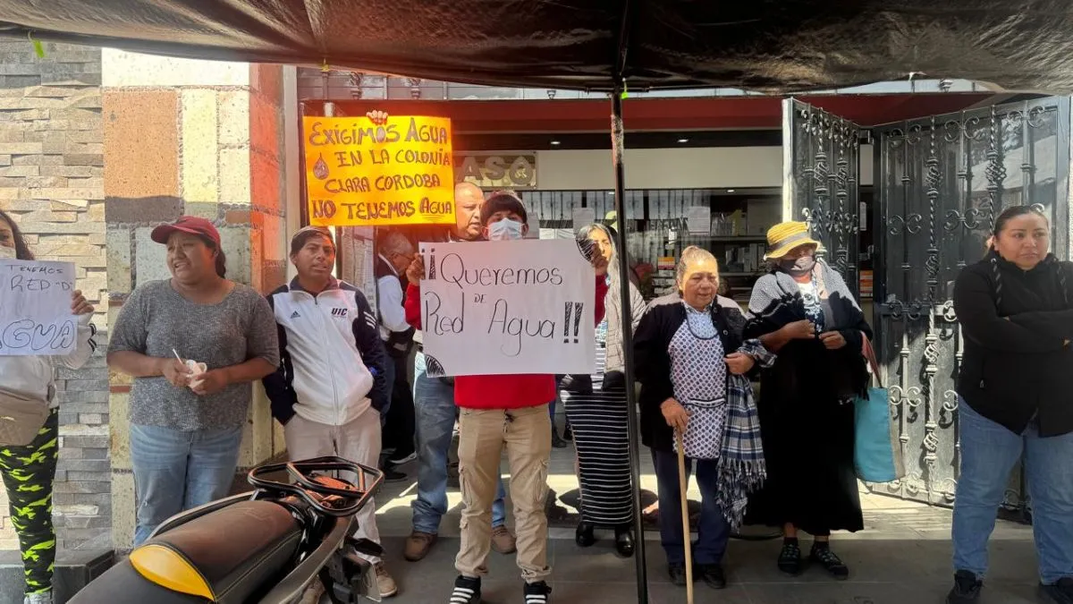 Vecinos de Ixtapaluca demandan agua potable; llevan casi cinco meses sin suministro