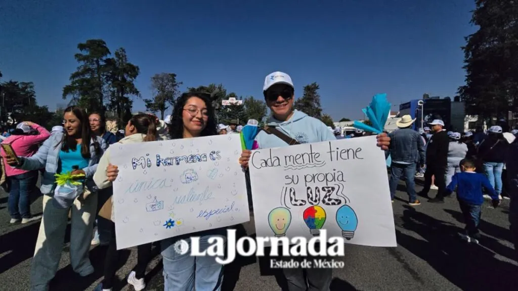 Marchan en Toluca para visibilizar trastorno del espectro autista