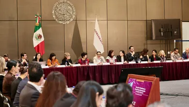 Rosa Icela Rodríguez Velázquez encabezó una reunión con autoridades municipales para evaluar los avances de la estrategia Territorios de Paz.