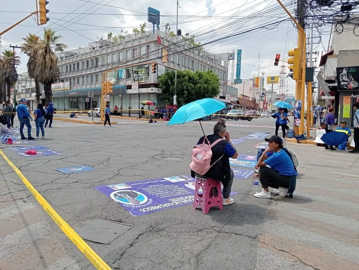 Familiares de presos denuncian maltratos en penal de Cuautitlán