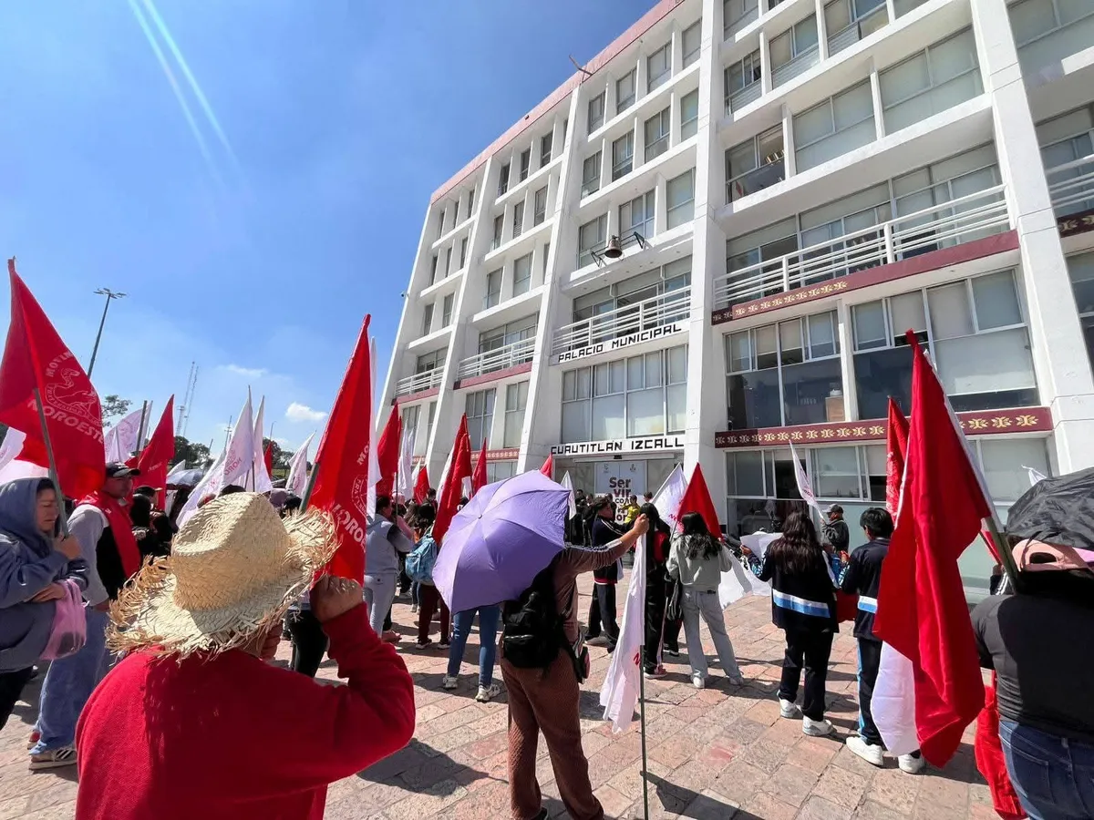 Vecinos de Ampliación Ejido de Guadalupe protestan en Cuautitlán Izcalli por incumplimiento de acuerdos