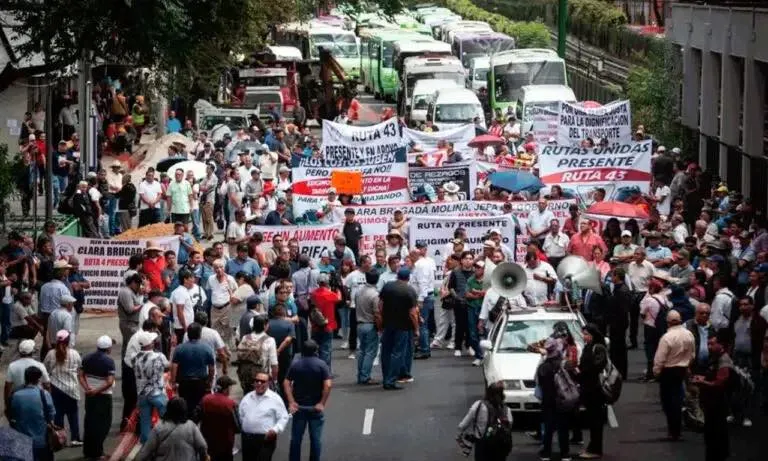 Transportistas posponen bloqueos pero si tendrán presencia en carreteras