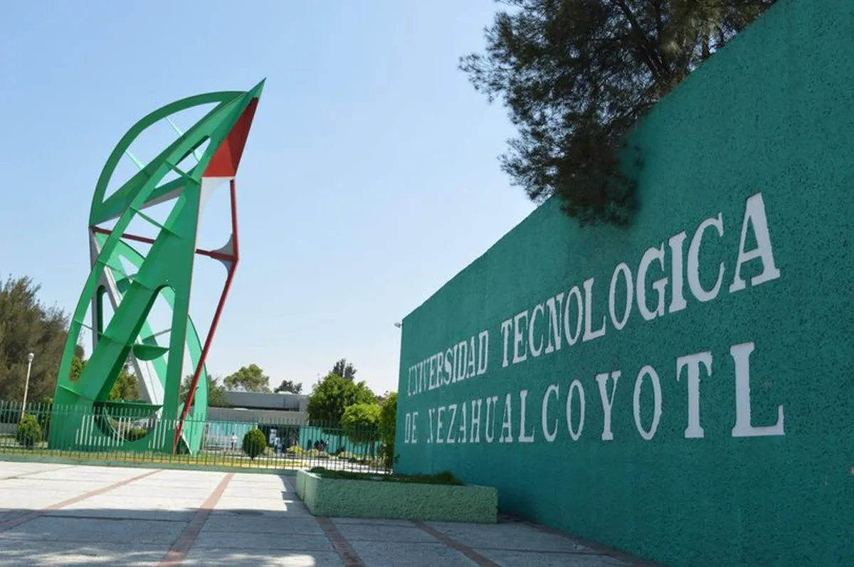 Dos maestros son despedidos por acoso en Neza; recibieron 18 quejas