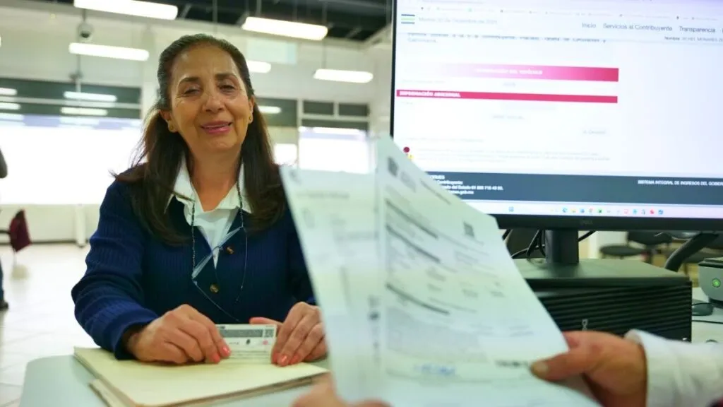 Reemplacamiento Edomex 2026. Así puedes obtener beneficios y tus placas a domicilio