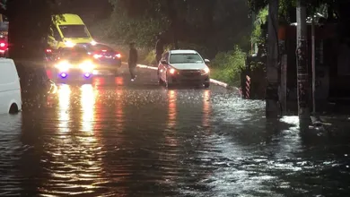Lluvias generan encharcamientos en el Valle de México