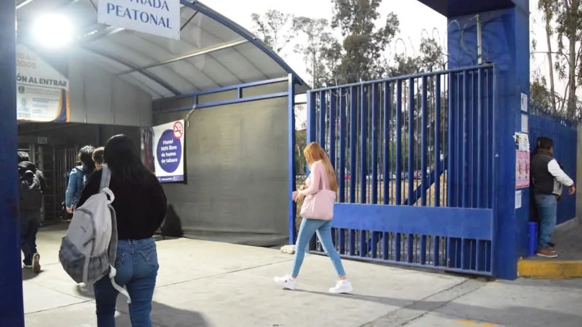 Estudiantes de la FES Aragón regresan a clases luego de 28 días de paro