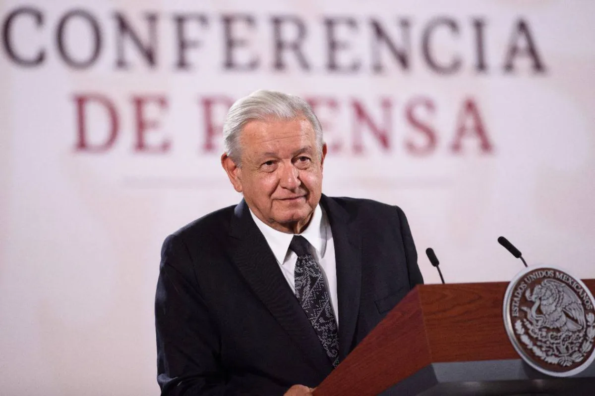 AMLO sale del retiro y pide apoyo para cuba