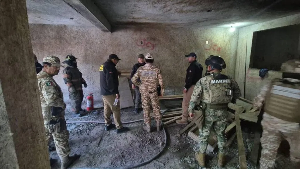 Hallan tomas clandestinas de combustible en Ecatepec y Papalotla