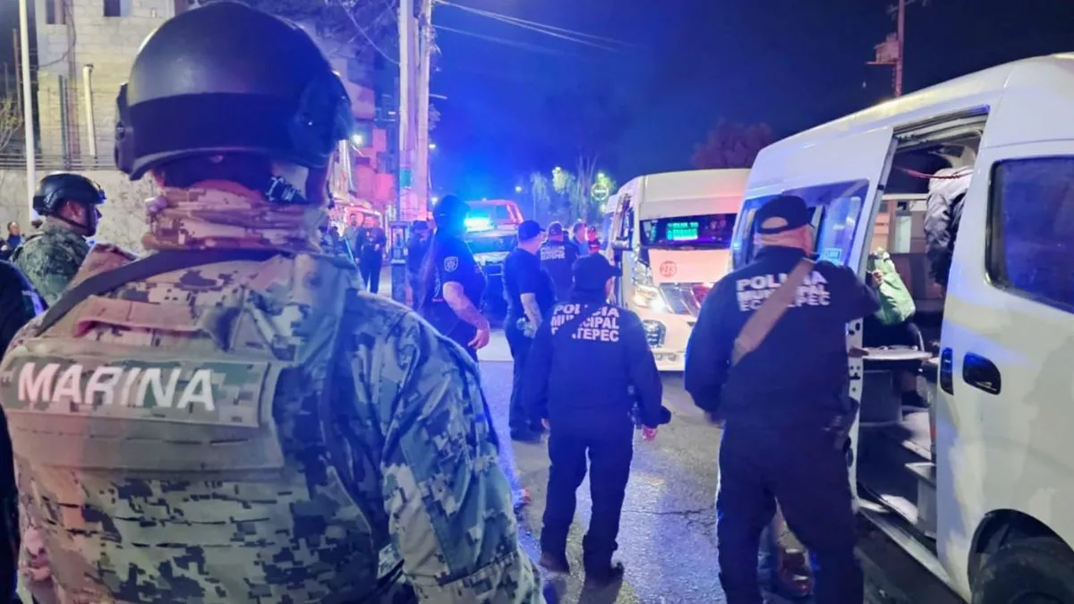 Marinos van contra el robo a transporte público en Ecatepec