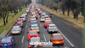 Transportistas colapsan Toluca