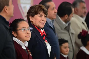 Delfina Gómez encabeza regreso a clases 2026-2027 en Xalatlaco