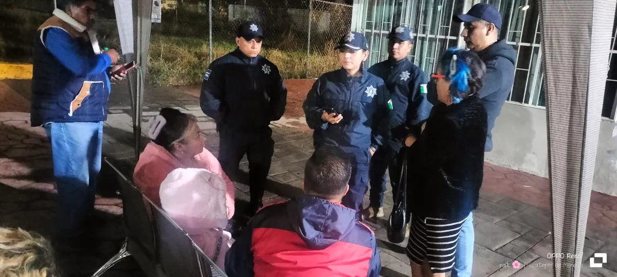 Ecatepec: Resguarda policía a niña de 8 años que huía de maltrato
