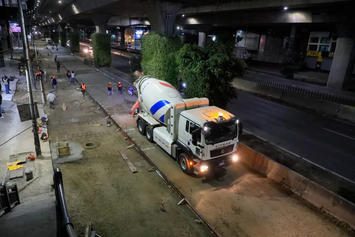 Naucalpan transforma el Periférico con concreto hidráulico de última generación