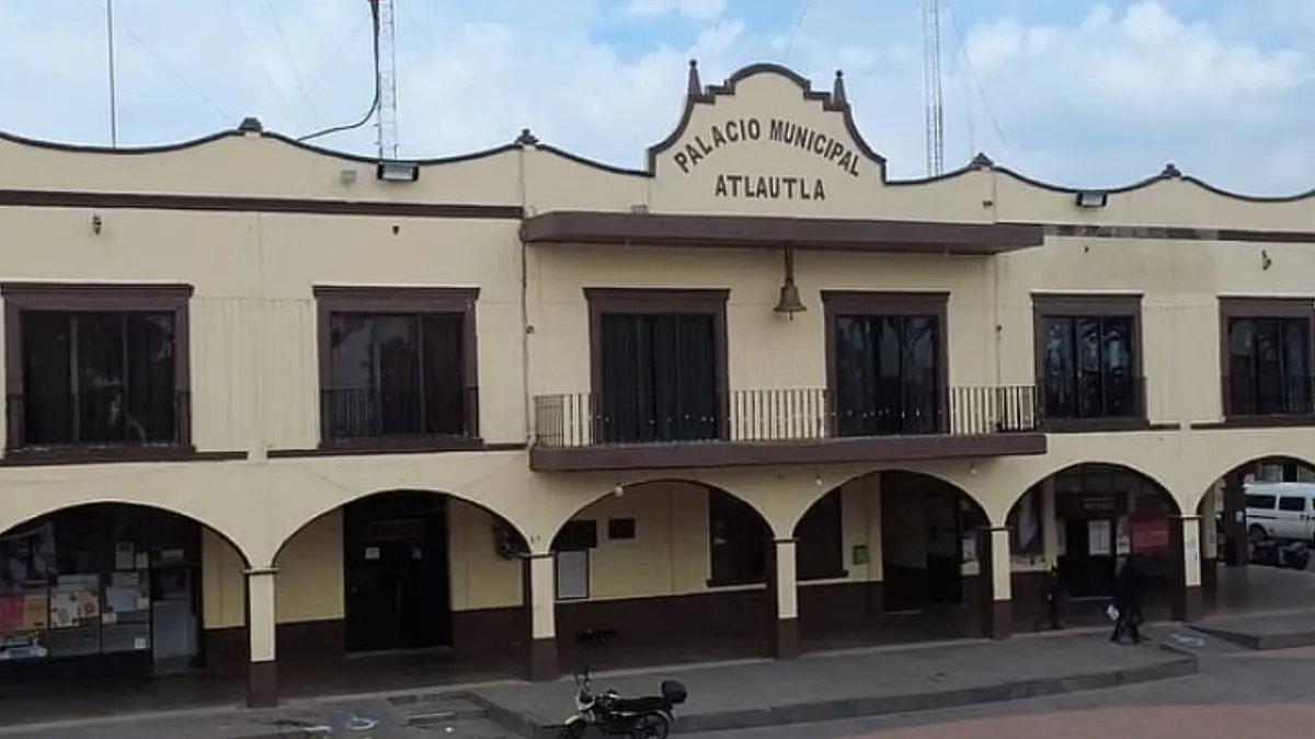 Trabajadores del Ayuntamiento de Atlautla denuncian retraso del pago de la quincena