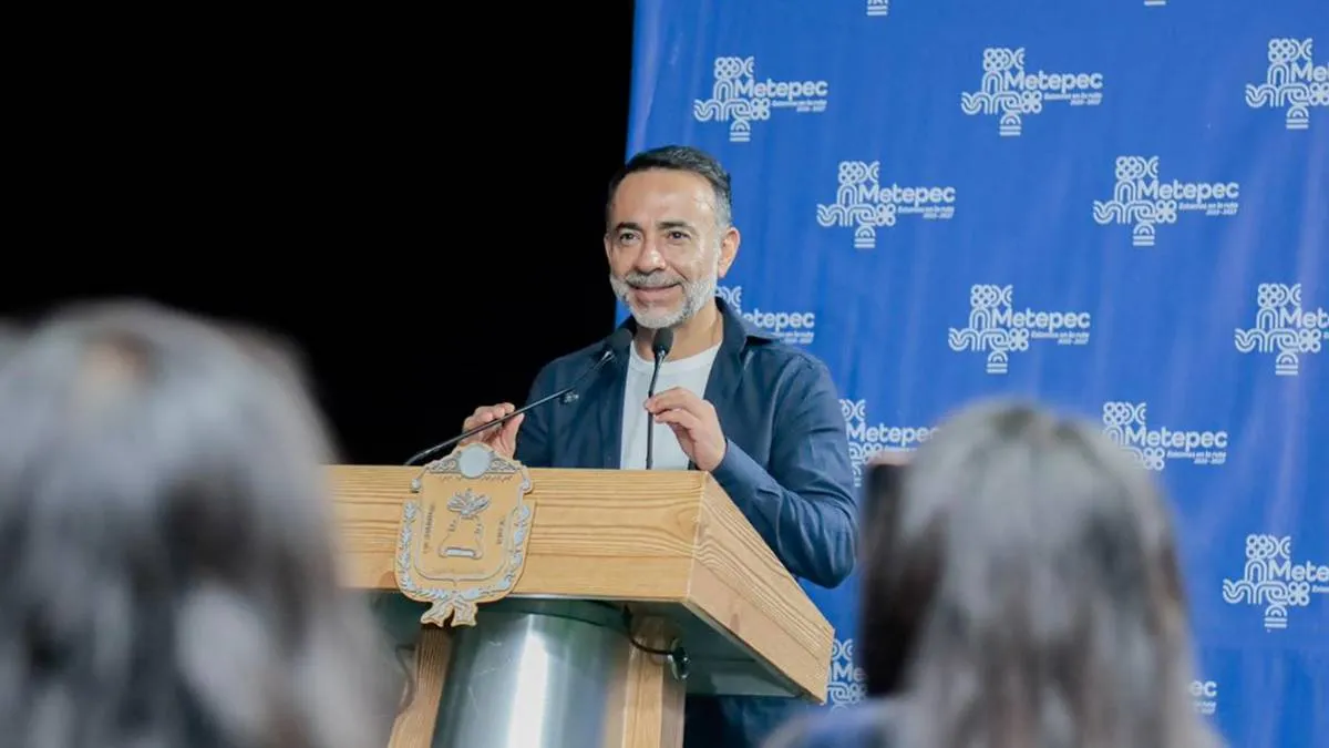 Fernando Flores anuncia tres clínicas con especialidades en Metepec