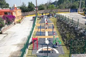 Miguel Ángel Ramírez entrega parque lineal en Amomolulco