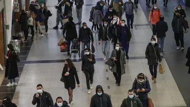 En el metro de París, Francia, el 18 de marzo de 2021. Foto Ap