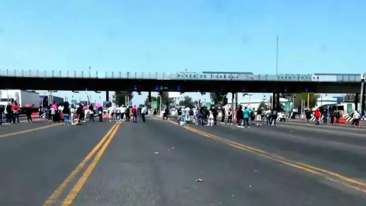 Marcha en la México-Querétaro por habitantes de Tepeji del Río, Hidalgo