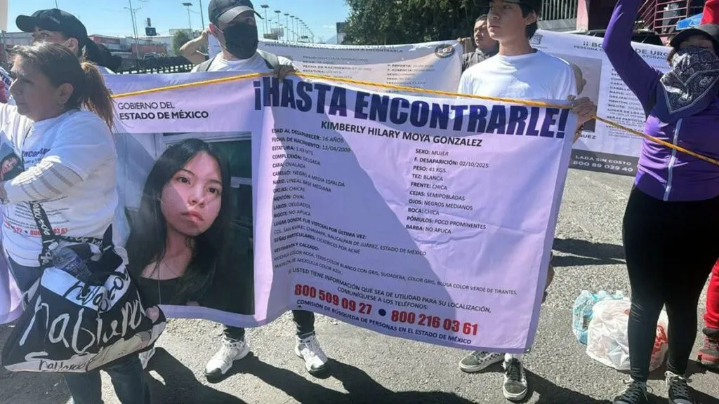 Bloqueo en Periférico Norte por desaparición de Kimberly Moya supera las 7 horas