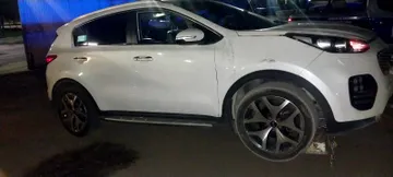 Detienen en Valle de Chalco a un sujeto cuando escapaba en un auto robado