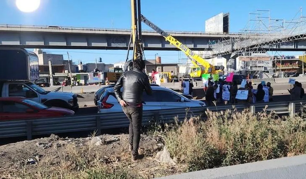 México-Puebla: bloquean autopista, ya se restablece la circulación