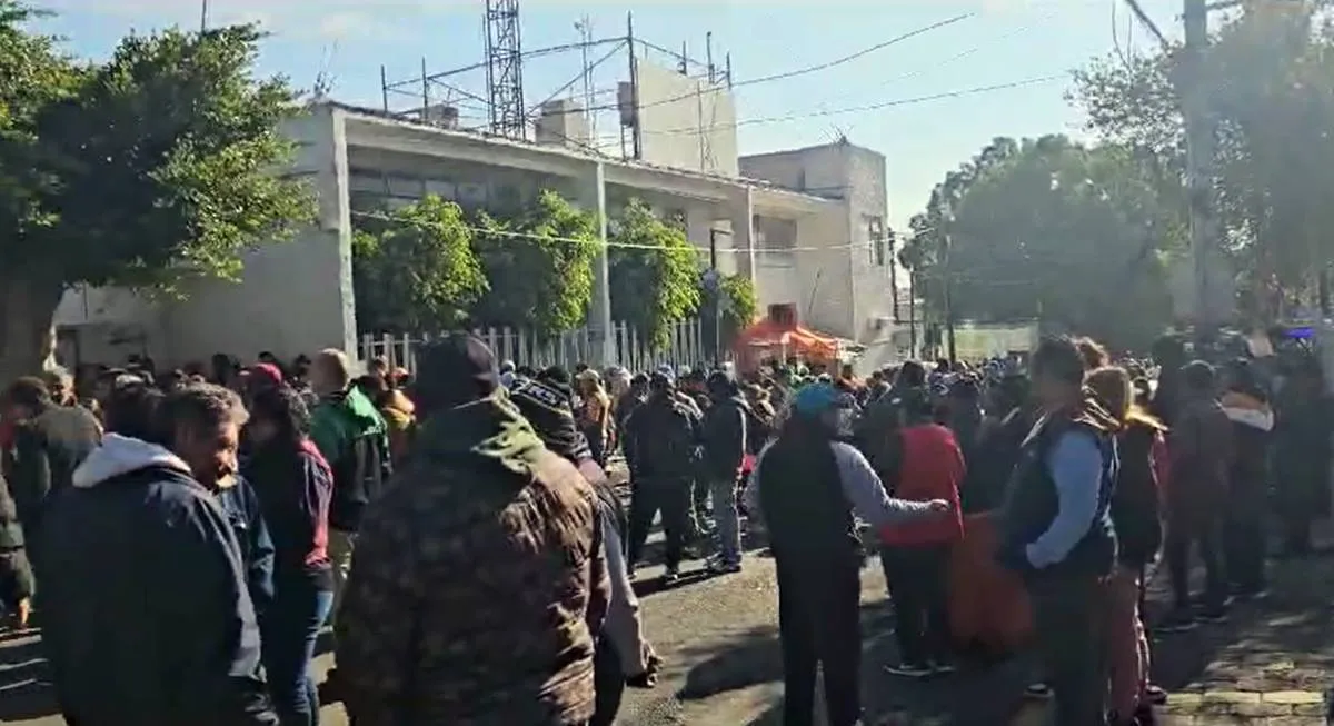 Ecatepec: Servidores públicos protestan por falta de aguinaldo y prestaciones