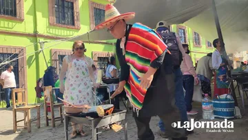 Las tortillas hechas a mano en Tepetlaoxtoc deleitan el paladar